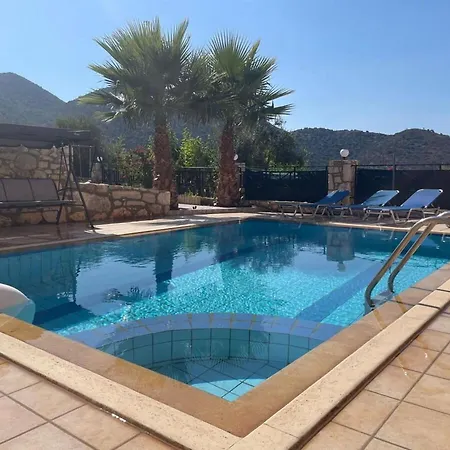 Idyllic 3 Bedroom Sea View With Private Pool *